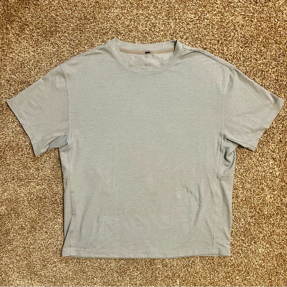 Lululemon Better Each Day tshirt *see measurements*